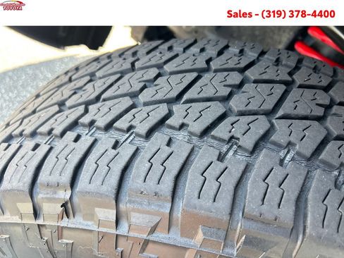 Certified 2023 Toyota 4Runner TRD Off-Road Premium w/ Moonroof Package AWD/4WD image 27