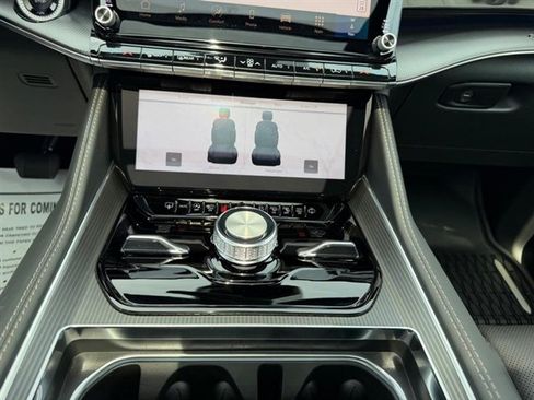 New 2026 Jeep Grand Wagoneer Summit AWD/4WD image 20