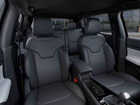 New 2026 Jeep Compass Limited AWD/4WD image 16