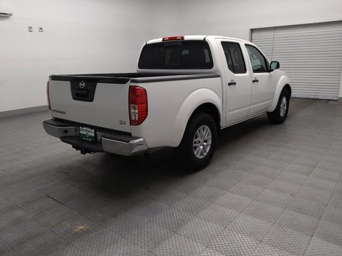 Used 2018 Nissan Frontier SV RWD image 9