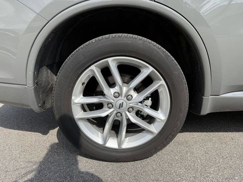 Used 2025 Dodge Durango GT AWD/4WD image 15