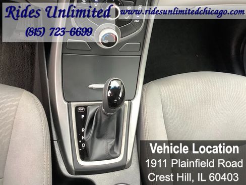 Used 2015 Hyundai Elantra SE FWD image 26