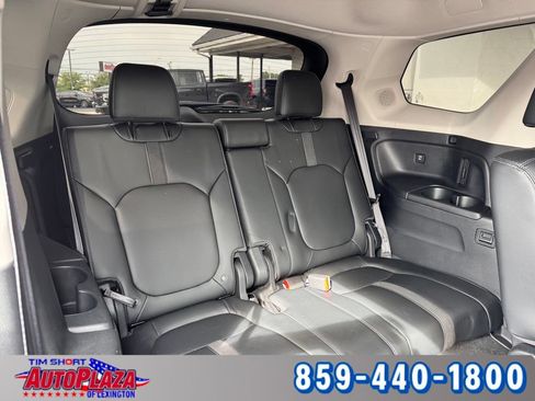 Used 2025 Honda Pilot Touring image 48