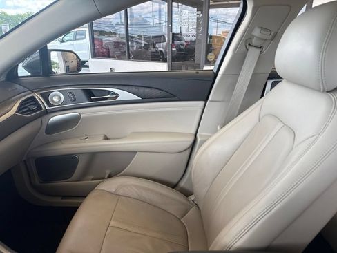 Used 2019 Lincoln MKZ Reserve w/ Luxury Package AWD/4WD image 23