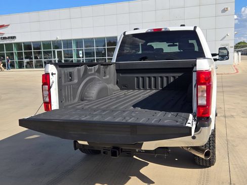 Used 2022 Ford F250 XLT w/ XLT Premium Package AWD/4WD image 22