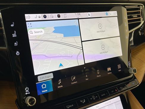 Used 2023 Jeep Grand Wagoneer L Series III w/ Rear Seat Video Group 1 image 19