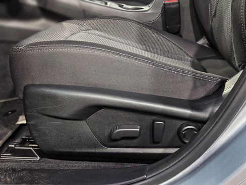 Used 2024 Subaru Crosstrek 2.0i Premium image 23