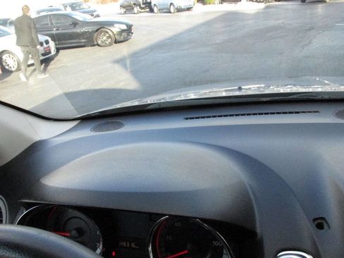 Used 2013 Dodge Grand Caravan SXT image 45