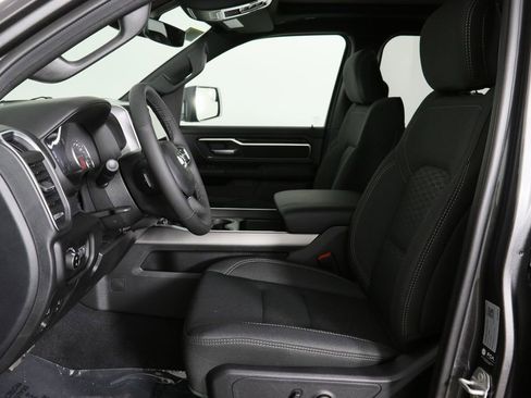 New 2026 RAM 1500 4x4 Crew Cab image 14