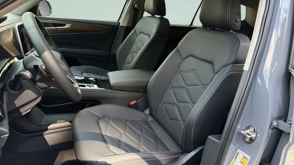 New 2026 Volkswagen Atlas SE FWD image 28