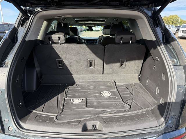 Used 2021 Buick Enclave Avenir w/ Avenir Technology Package AWD/4WD image 9