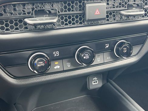 Used 2025 Honda HR-V LX image 14
