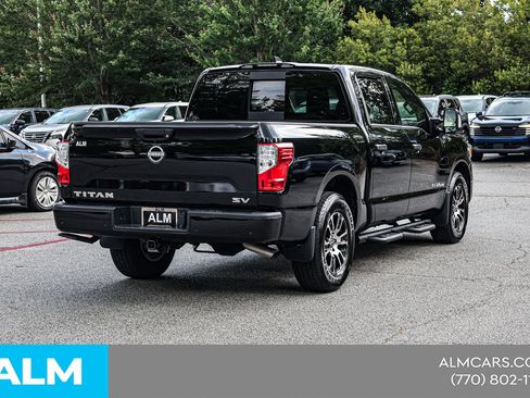 Used 2024 Nissan Titan SV w/ SV Convenience Package RWD image 6