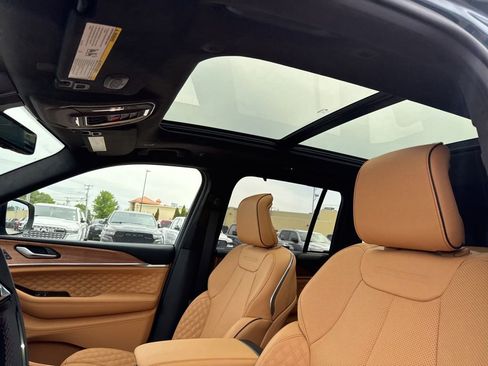 New 2026 Jeep Grand Cherokee Summit AWD/4WD image 14
