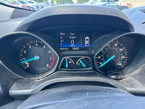Used 2017 Ford Escape S FWD image 9