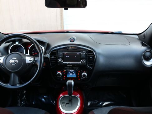 Used 2015 Nissan Juke SV w/ Cold Weather Package image 39