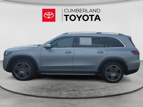Used 2025 Mercedes-Benz GLS 450 4MATIC image 2