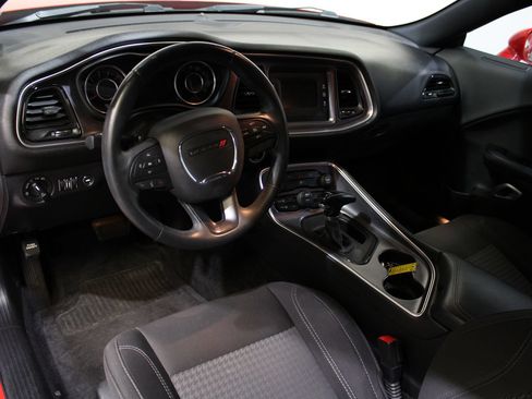 Used 2015 Dodge Challenger R/T w/ Quick Order Package 28B R/T RWD image 22