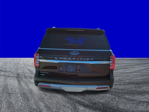 Certified 2024 Ford Expedition Platinum AWD/4WD image 5