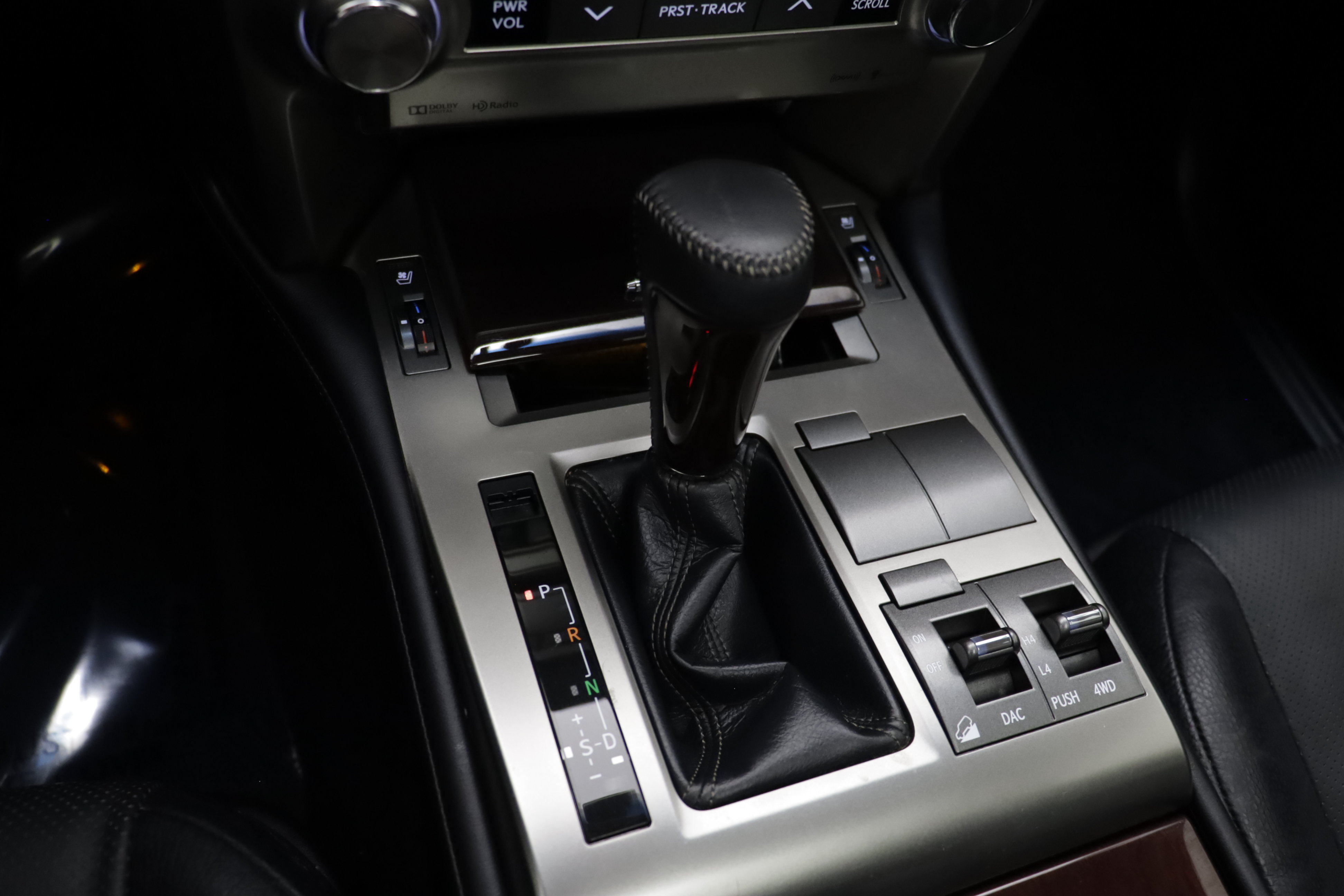 Used 2018 Lexus GX 460 Premium w/ Premium Package AWD/4WD image 12