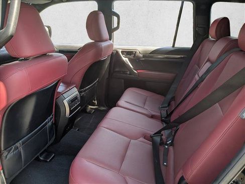 Used 2023 Lexus GX 460 Premium w/ Premium Package AWD/4WD image 18