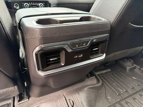 Used 2023 GMC Sierra 1500 SLT AWD/4WD image 34