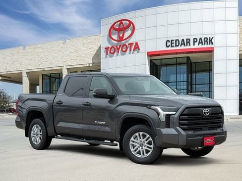 Used 2026 Toyota Tundra SR5 w/ SR5 Convenience Package image 1