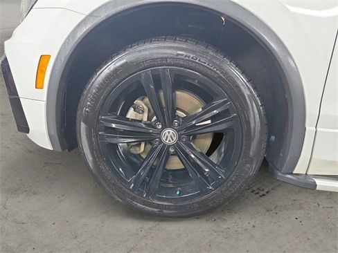 Used 2019 Volkswagen Tiguan SEL Premium R-Line image 13