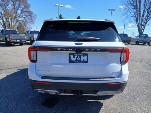 New 2026 Ford Explorer Active AWD/4WD image 5