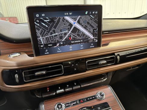 Used 2023 Lincoln Aviator Reserve w/ Elements Package Plus image 19