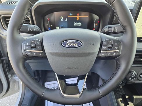 New 2025 Ford Maverick Lariat w/ Black Appearance Package image 16