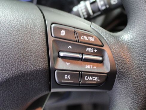 Used 2018 Hyundai Elantra GT FWD image 10