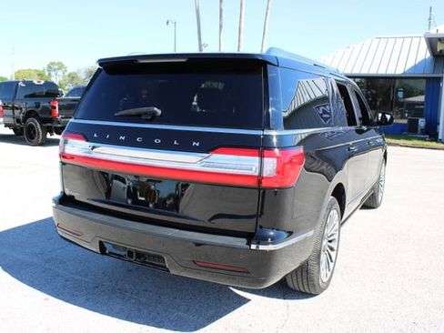 Used 2021 Lincoln Navigator L Reserve w/ Luxury Package image 10