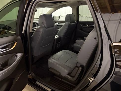 Used 2021 Buick Enclave Essence w/ Sun And Navigation Package AWD/4WD image 24