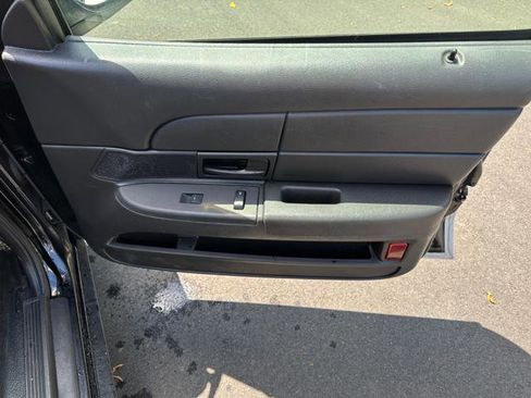 Used 2011 Ford Crown Victoria Police Interceptor image 15