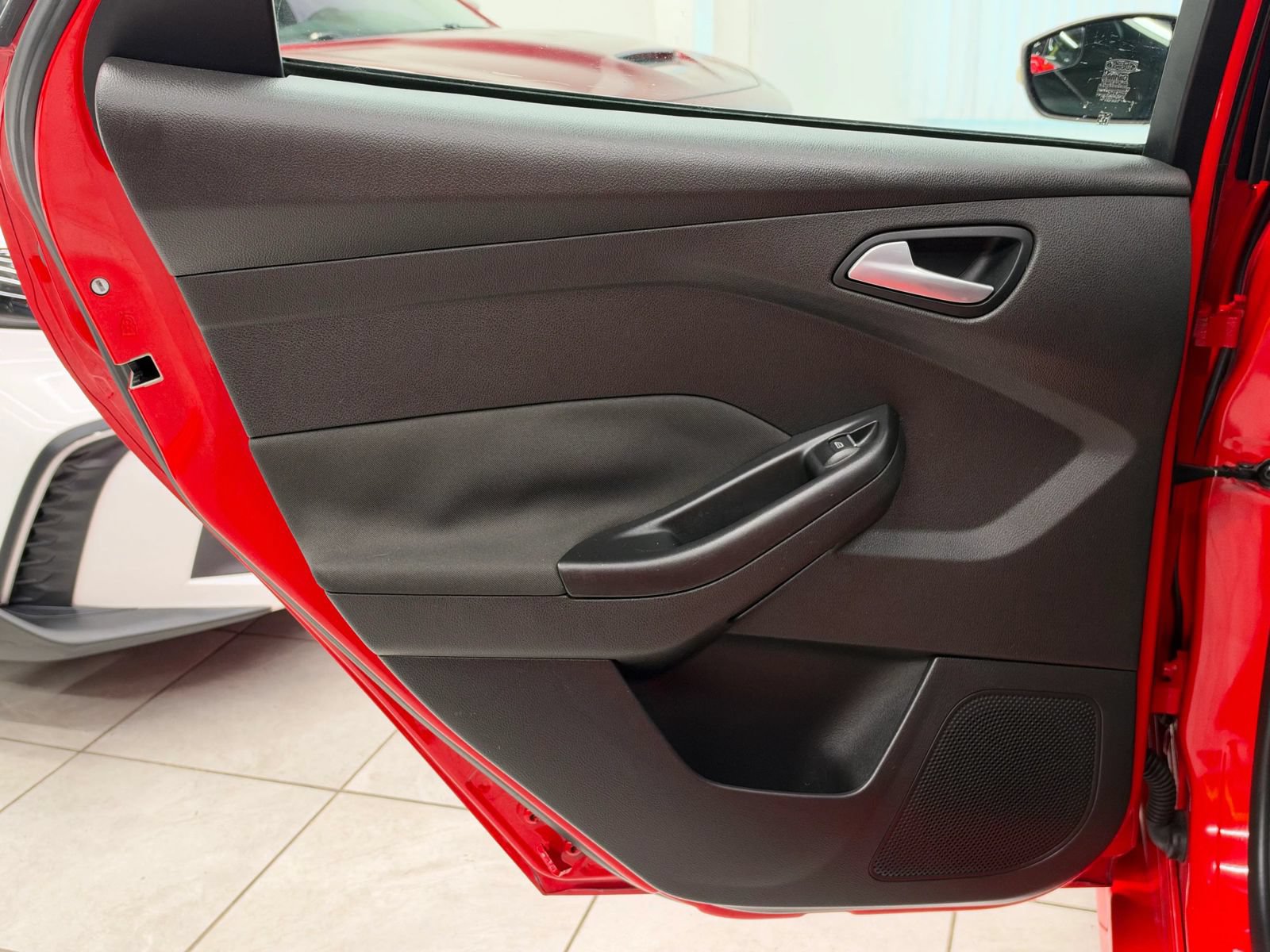 Used 2017 Ford Focus ST FWD image 16