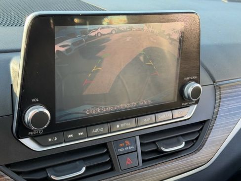 Used 2020 Nissan Altima 2.5 SL FWD image 21
