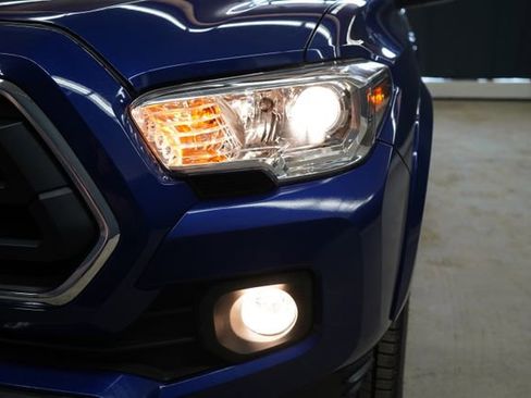 Used 2022 Toyota Tacoma SR5 AWD/4WD image 60