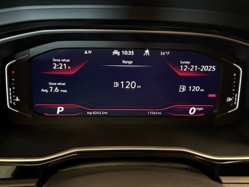 Used 2024 Volkswagen Jetta GLI 40th Anniversary Edition image 9