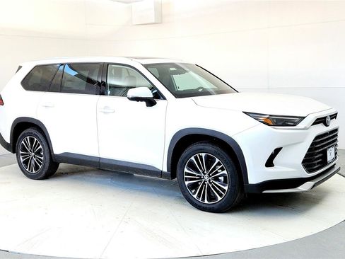 New 2026 Toyota Grand Highlander AWD Hybrid image 7