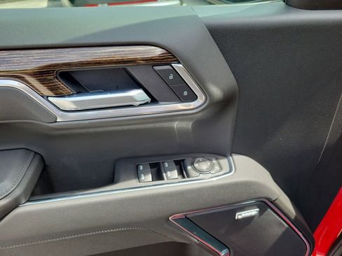 New 2025 GMC Sierra 1500 Elevation w/ Preferred Package AWD/4WD image 8