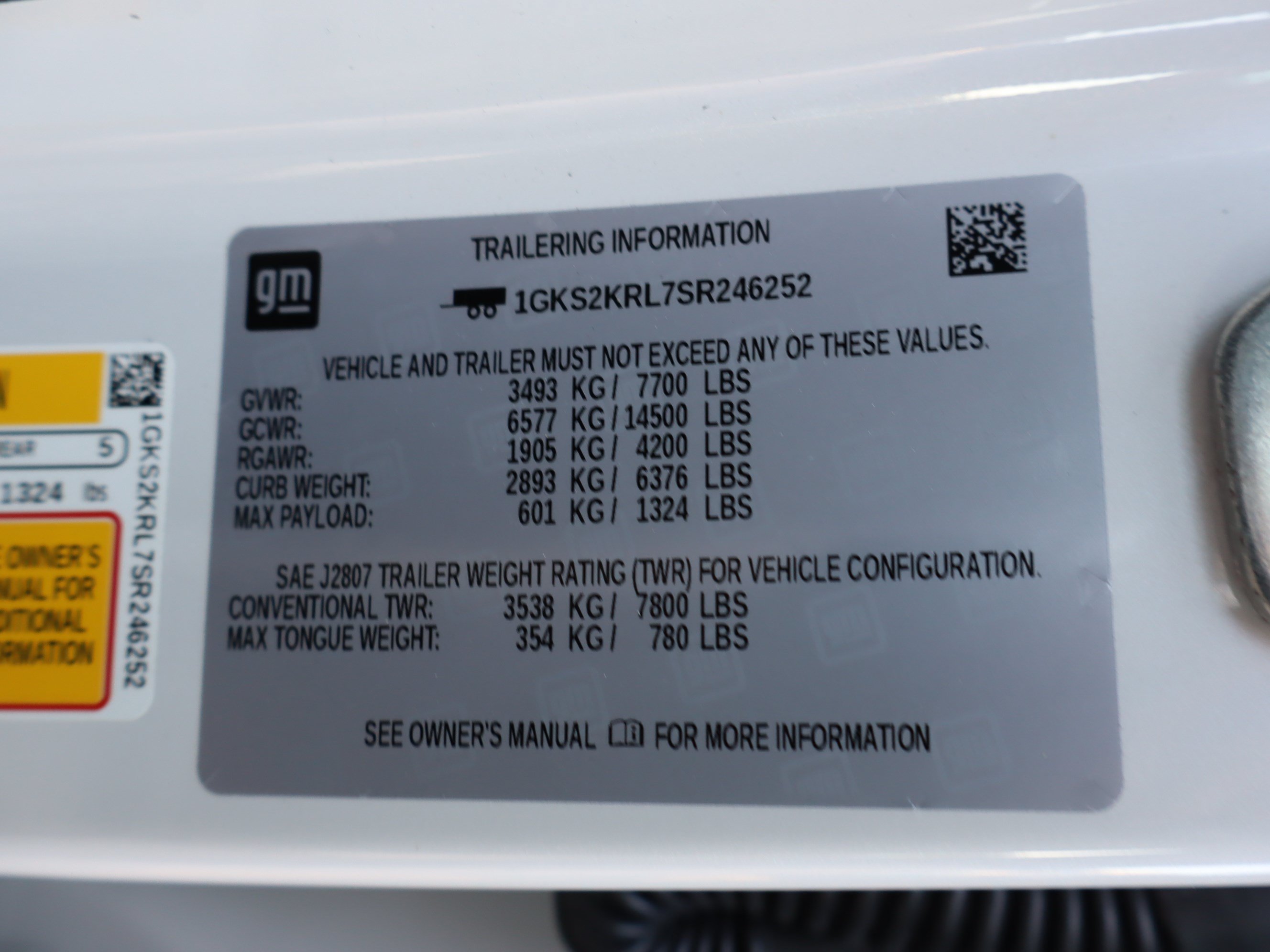 Used 2025 GMC Yukon XL Denali Ultimate AWD/4WD image 12
