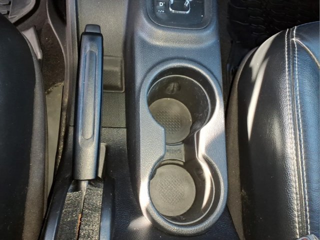 Used 2014 Jeep Wrangler Unlimited Sahara AWD/4WD image 19