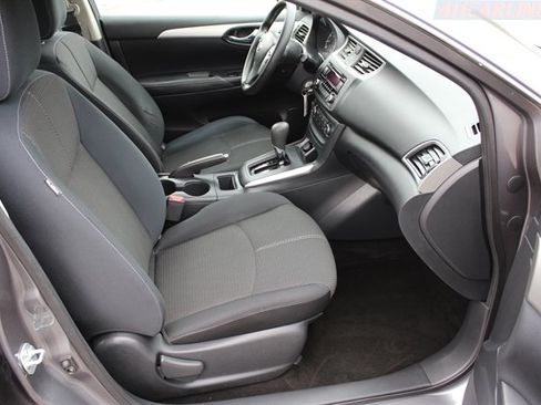 Used 2016 Nissan Sentra S image 40