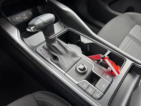 New 2026 Kia Sorento LX FWD image 15