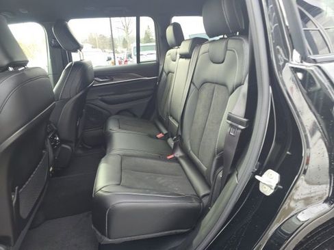 New 2026 Jeep Grand Cherokee Altitude AWD/4WD image 26