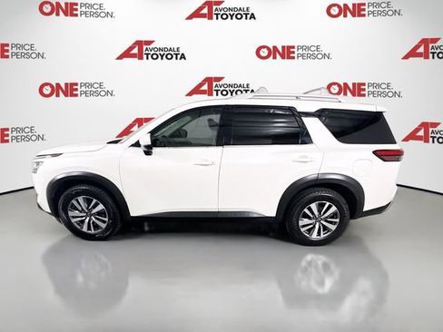 Used 2023 Nissan Pathfinder SL image 4