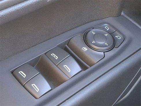 Used 2024 Chevrolet Silverado 1500 Custom image 24