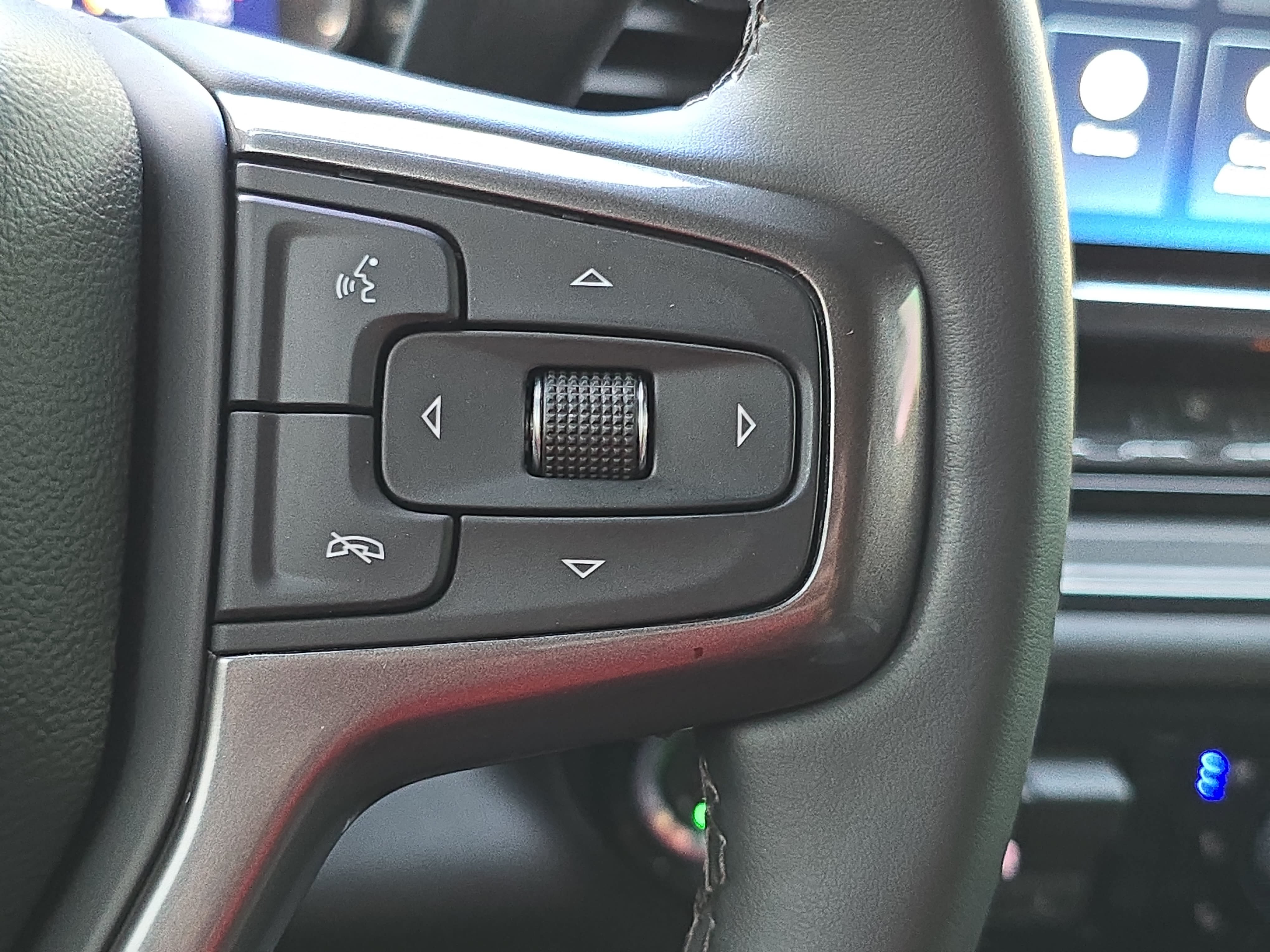 Used 2026 Chevrolet Silverado 2500 ZR2 AWD/4WD image 19