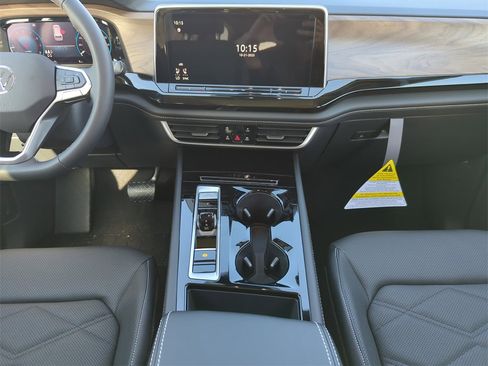 New 2026 Volkswagen Atlas SE image 23